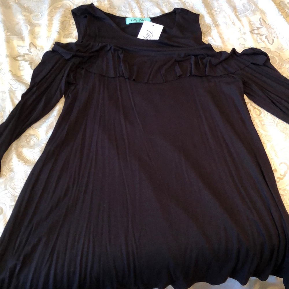 Filly flair cold shoulder top